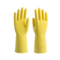 Coloridos guantes de goma de látex natural para el hogar